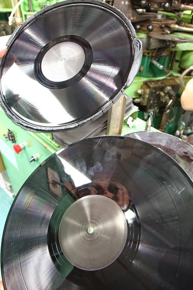 How a vinyl record is pressed Curved Pressings